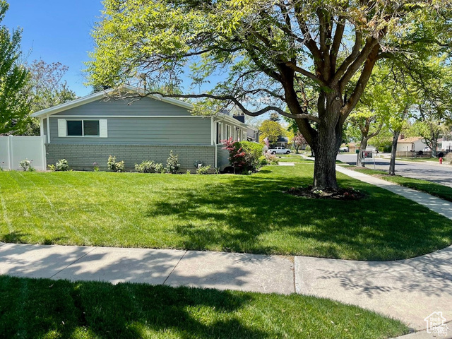Photo 45 for MLS #2114200 at 1460 E Amalfi Ave