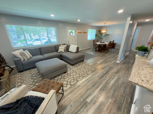 Photo 4 for MLS #2114200 at 1460 E Amalfi Ave
