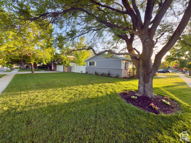Photo 48 for MLS #2114200 at 1460 E Amalfi Ave