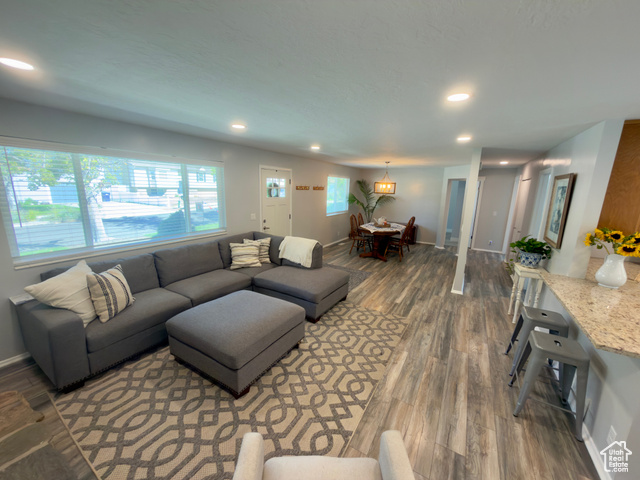 Photo 3 for MLS #2114200 at 1460 E Amalfi Ave