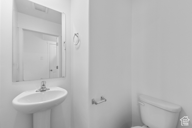 Photo 13 for MLS #2114216 at 1462 E 720 North #1098