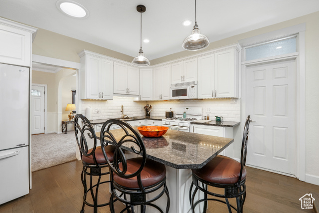 Photo 8 for MLS #2114223 at 926 E 500 South