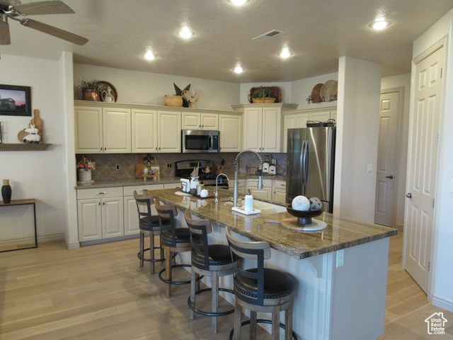 Photo 18 for MLS #2114243 at 1361 W Red Butte