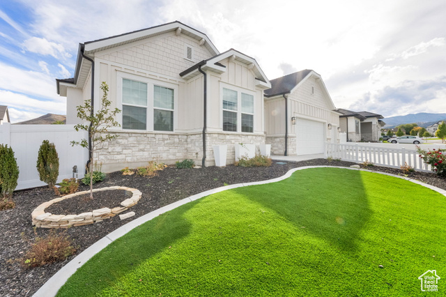 Photo 4 for MLS #2114256 at 6581 W Shawnee Marie Way