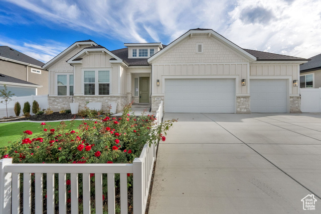 Photo 2 for MLS #2114256 at 6581 W Shawnee Marie Way
