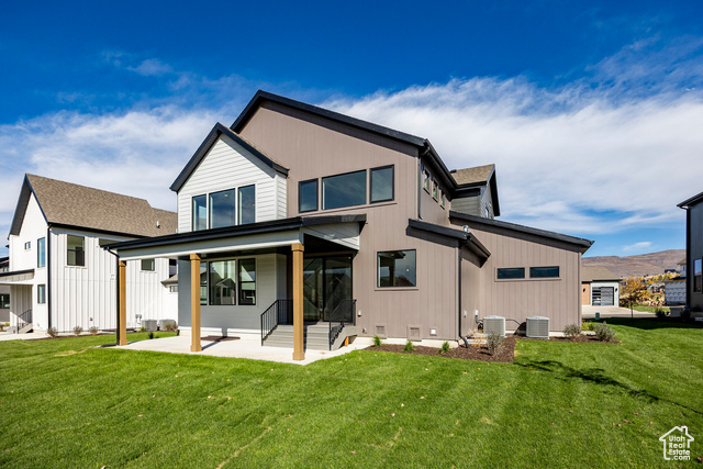 Photo 34 for MLS #2114258 at 2832 E Hayloft Ln #214