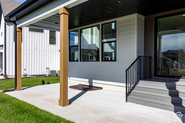 Photo 35 for MLS #2114258 at 2832 E Hayloft Ln #214