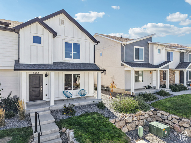 Photo 2 for MLS #2114260 at 8553 W Bowie Dr