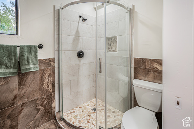 Photo 10 for MLS #2114261 at 45 W Crystal Ave
