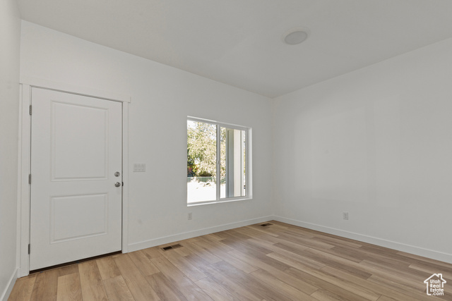 Photo 15 for MLS #2114267 at 2753 S Patricia Dr #6