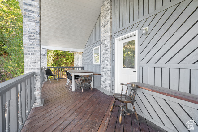 Photo 25 for MLS #2114274 at 6124 Osmond Dr