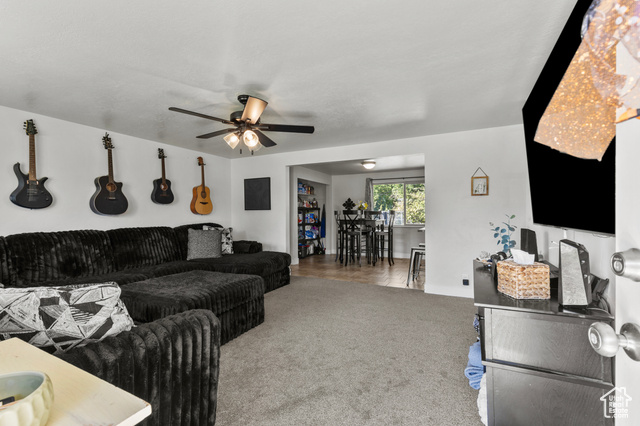 Photo 9 for MLS #2114337 at 626 W 275 South