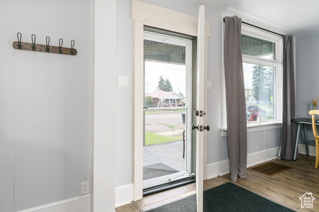 Photo 10 for MLS #2114343 at 260 S 1st