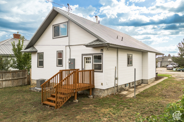 Photo 40 for MLS #2114343 at 260 S 1st