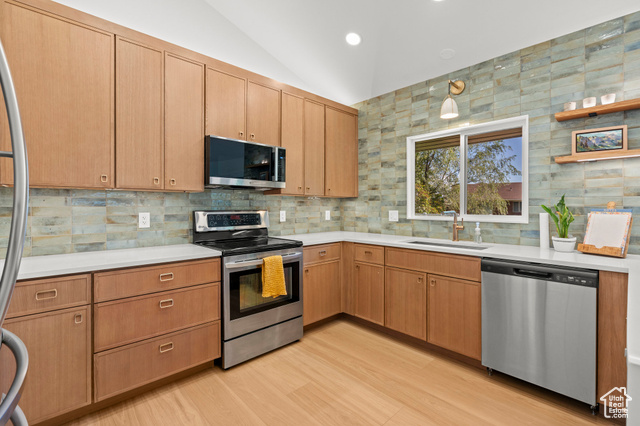 Photo 16 for MLS #2114347 at 74 Park Ln