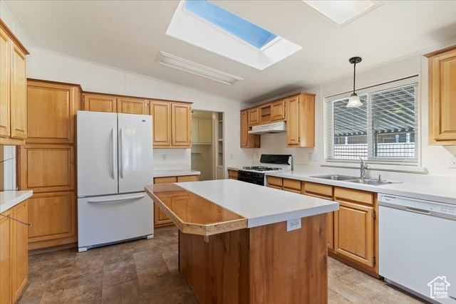 Photo 18 for MLS #2114356 at 1111 N 2000 West #201