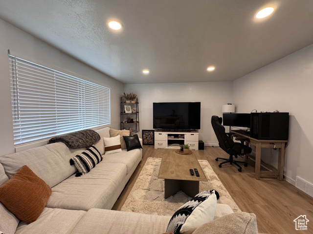 Photo 2 - 4935 S 2875 West, Roy UT 84067