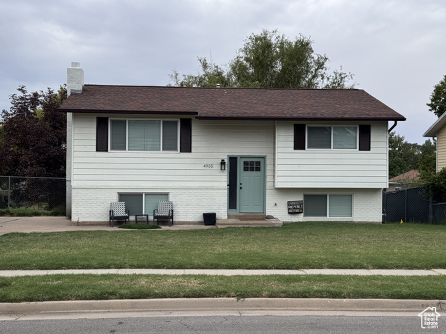 4935 S 2875 W, Roy UT 84067