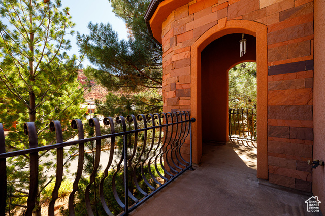 Photo 33 for MLS #2114370 at 320 N W Los Barancos Ln
