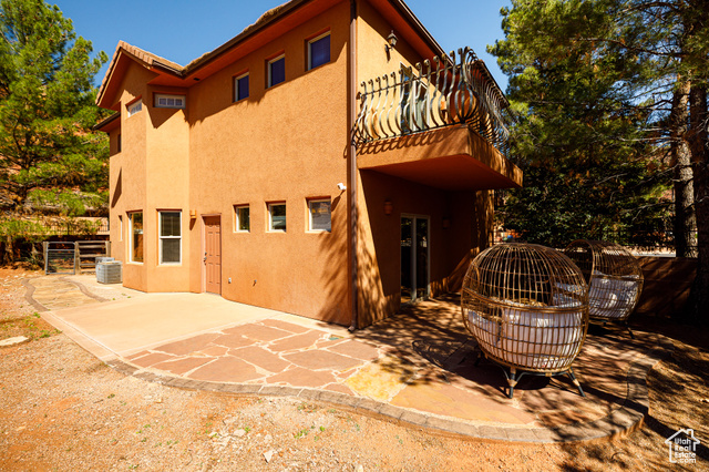 Photo 52 for MLS #2114370 at 320 N W Los Barancos Ln