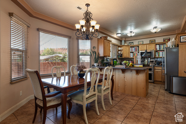 Photo 10 for MLS #2114370 at 320 N W Los Barancos Ln