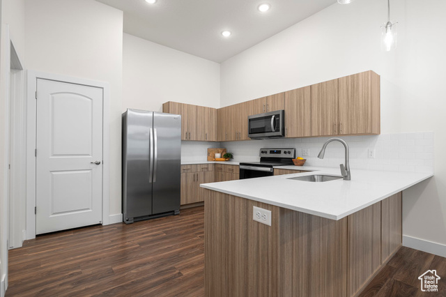 Photo 4 for MLS #2114381 at 1481 N Saratoga View Ln #A