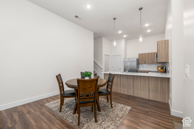 Photo 7 for MLS #2114381 at 1481 N Saratoga View Ln #A