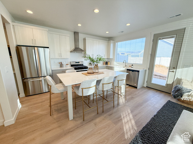 Photo 2 for MLS #2114382 at 4622 W 3725 South #231