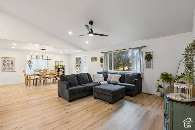 Photo 9 for MLS #2114394 at 1157 E Sego Lily Dr