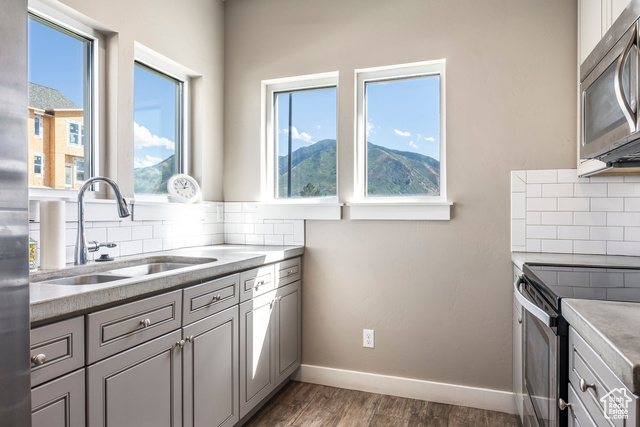 Photo 31 for MLS #2114414 at 2746 E 1060 South