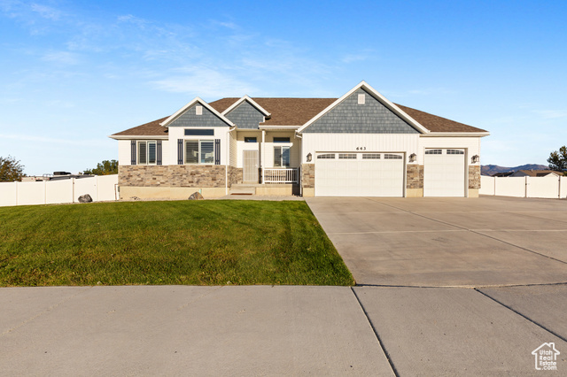 MLS #2114433 - 643 S Woodruff Way
