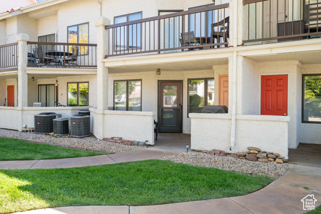 Photo 2 for MLS #2114438 at 275 S Valley Dr #J111