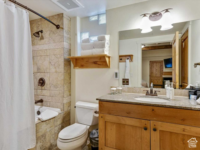 Photo 15 for MLS #2114440 at 1456 Newpark Blvd #417
