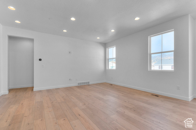 Photo 10 for MLS #2114463 at 2582 S Sinbad Way
