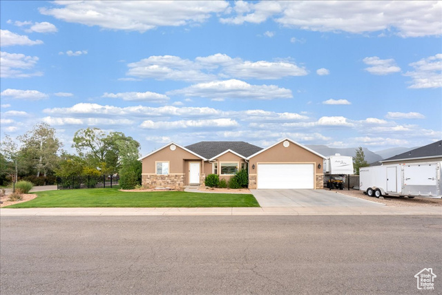 Photo 2 for MLS #2114464 at 3367 Westward Ave