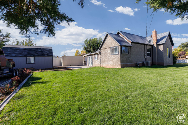 Photo 21 for MLS #2114484 at 290 N 200 East