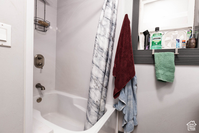 Photo 12 for MLS #2114484 at 290 N 200 East