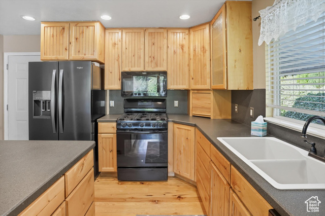 Photo 11 - 1427 E Sheridan Dr, Ogden UT 84404