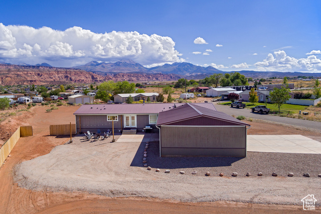 Photo 3 for MLS #2114536 at 33 Merriam Ct