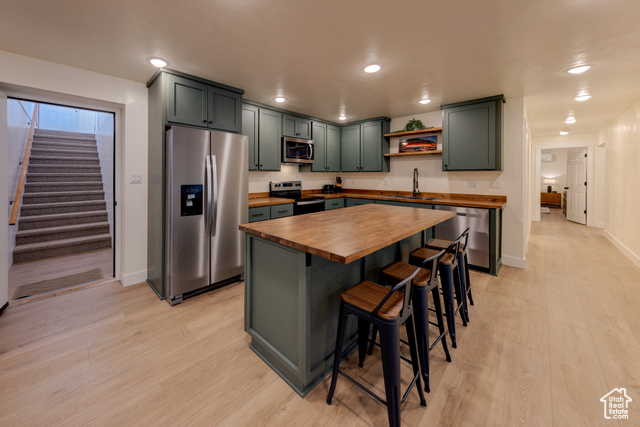 Photo 29 for MLS #2114536 at 33 Merriam Ct