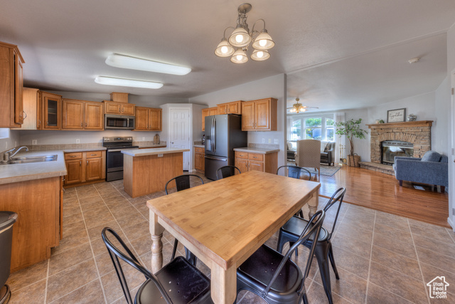 Photo 14 for MLS #2114536 at 33 Merriam Ct