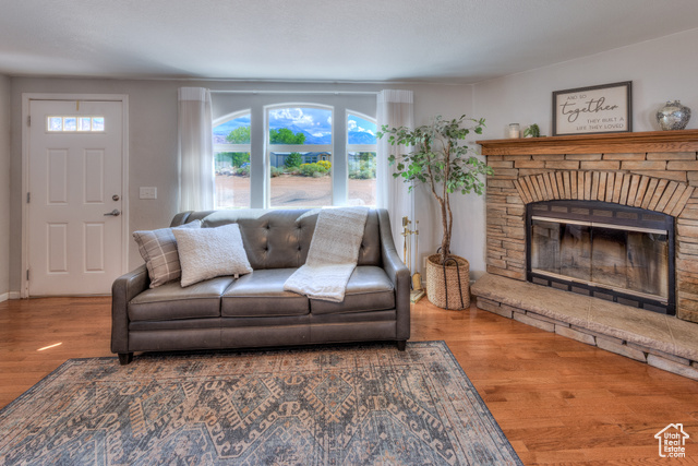 Photo 7 for MLS #2114536 at 33 Merriam Ct