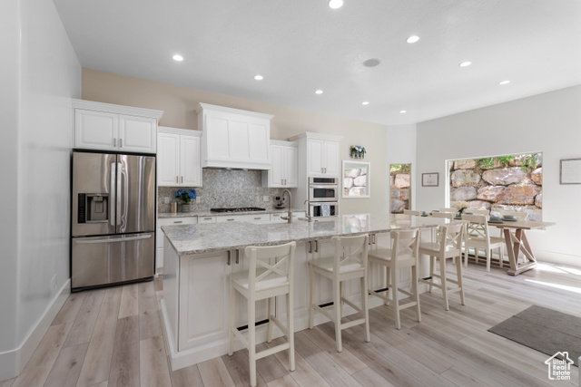 Photo 5 for MLS #2114546 at 520 Lacey Way