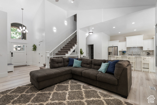 Photo 4 for MLS #2114546 at 520 Lacey Way