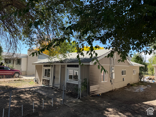Photo 2 for MLS #2114547 at 140 S 600 East