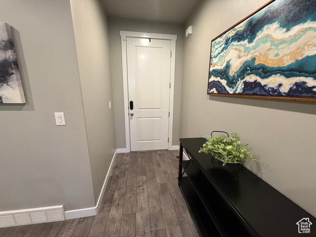 Photo 6 for MLS #2114596 at 583 S Alberta Spruce Dr