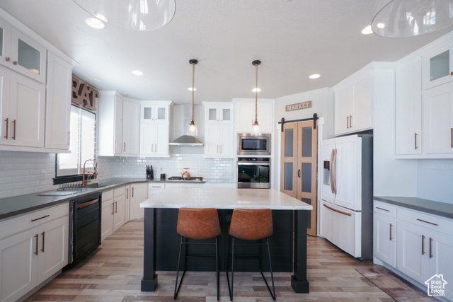 Photo 4 for MLS #2114619 at 11851 S Graycliff Rd