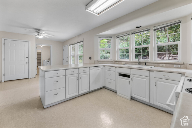 Photo 13 for MLS #2114622 at 2015 Ridgehollow Dr