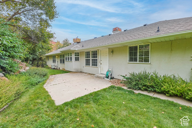 Photo 39 for MLS #2114622 at 2015 Ridgehollow Dr