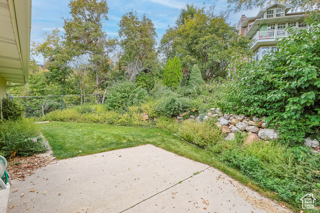 Photo 42 for MLS #2114622 at 2015 Ridgehollow Dr